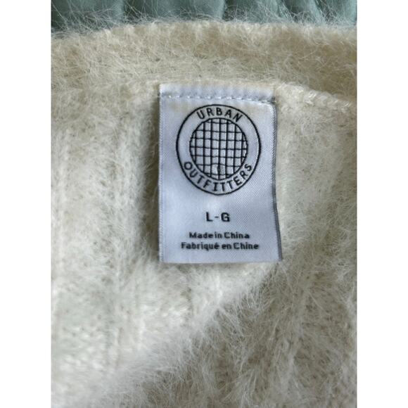 Urban Outfitter Cropped Fuzzy Cream Sweater, Size Large - Picture 4 of 8